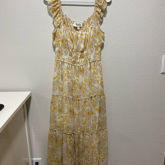 Trixxi Dresses & Skirts - Trixxi Yellow Floral Maxi Dress